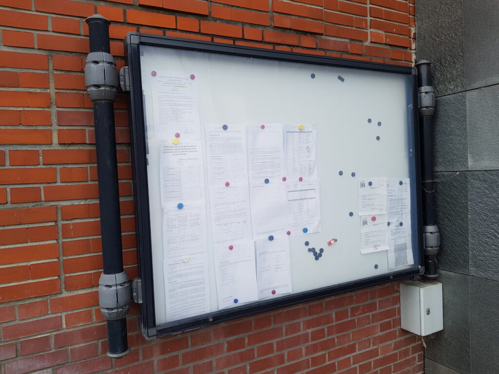 Vitrine d'informations murale RAL 9005